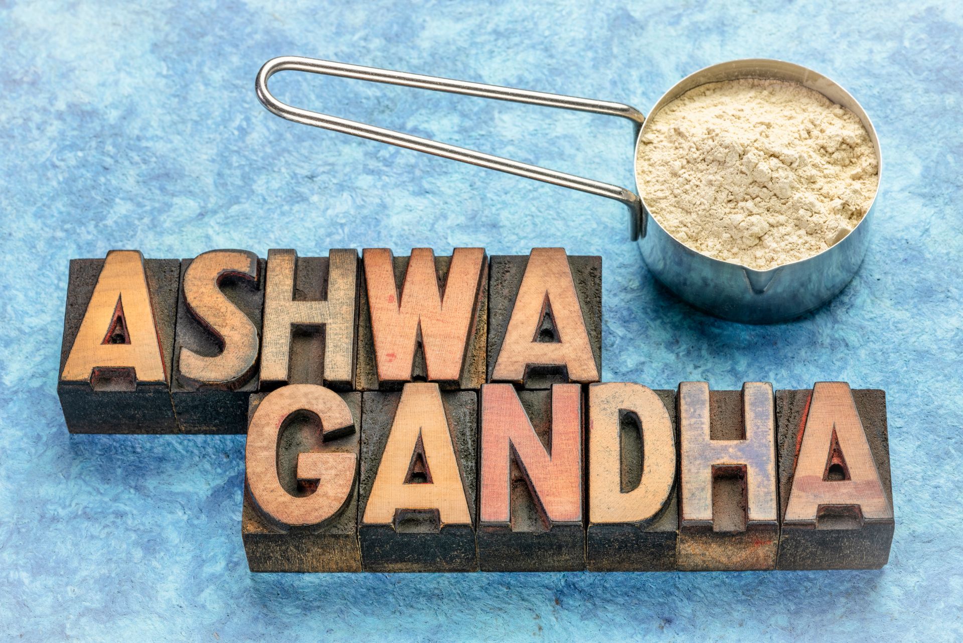 Can Ashwagandha be used with alcohol?